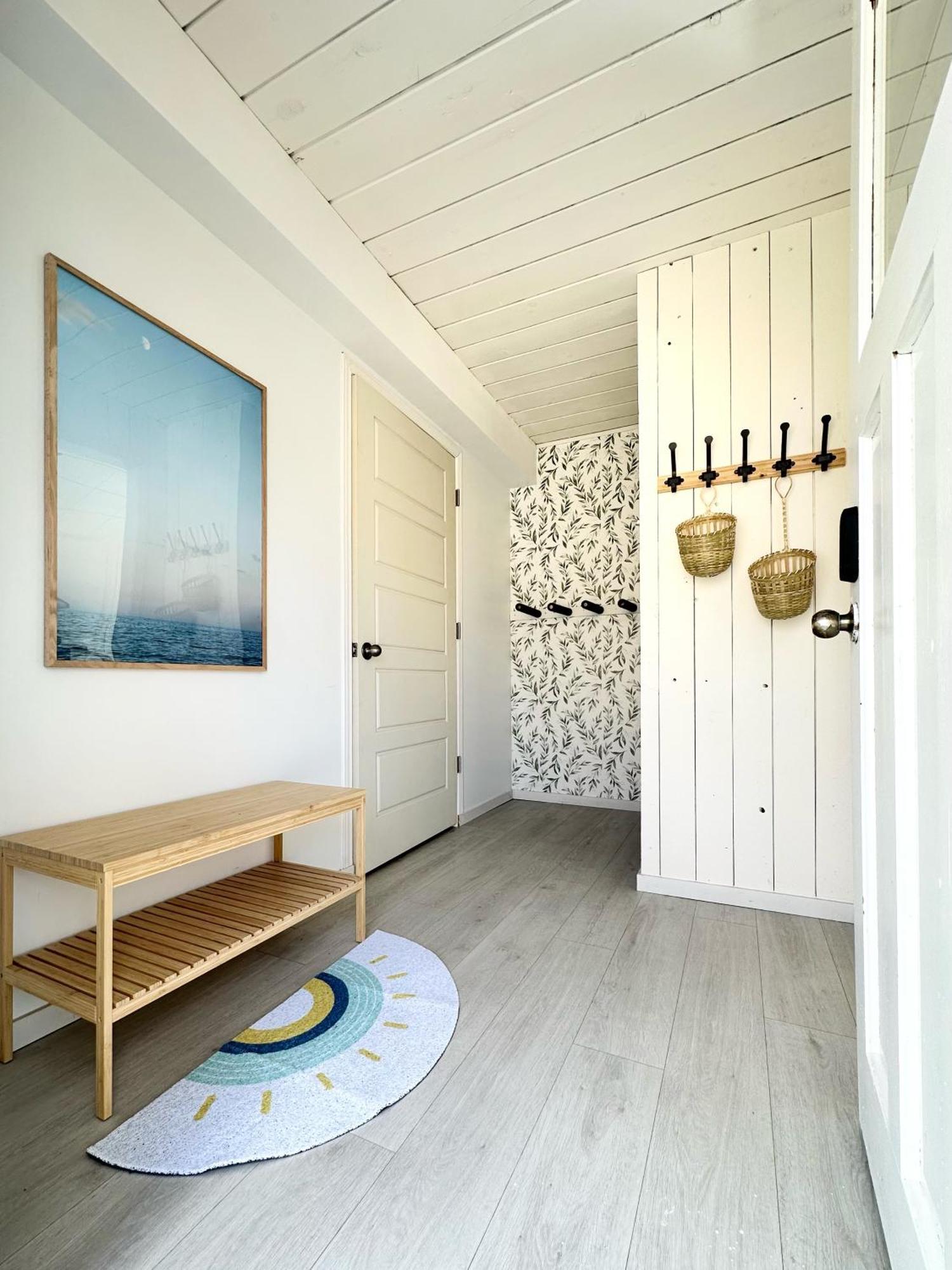 Blissful Oceanfront Cottage In Port Mouton Bagian luar foto